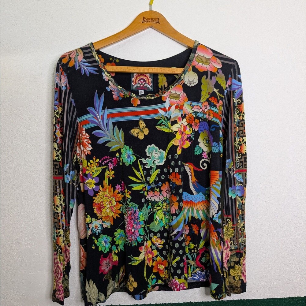 Johnny Was Janie Favorite Short Sleeve V-Neck Swing Tee Top Floral Medium (563)